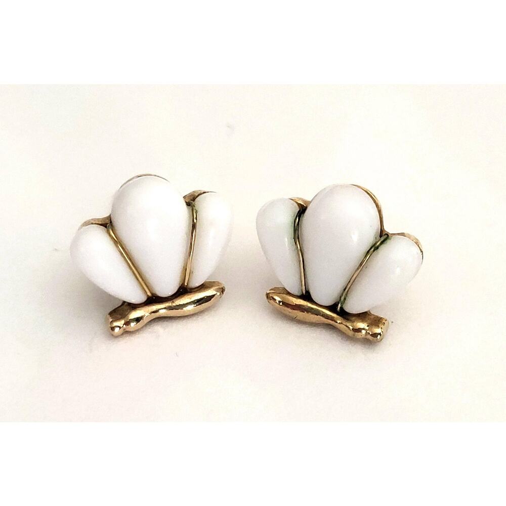 Signed Vintage Avon Earrings Gold Art Deco Gatsby Collection White Shell